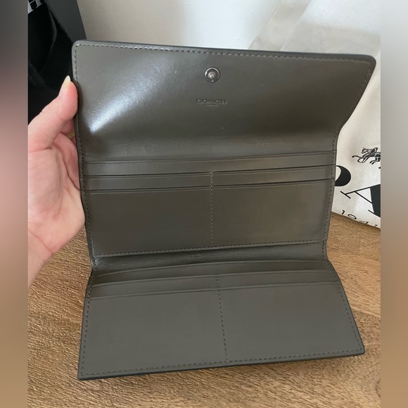 Coach Wallet - Picture 3 of 4